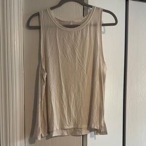 Women's White Sleeveless Top